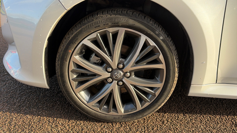 Toyota Yaris 1.5 Hybrid Excel 5dr CVT Hybrid Hatchback